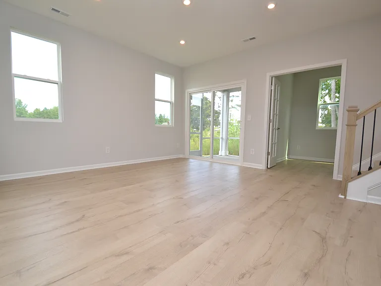 1226 Bessie Ct — Photo 12