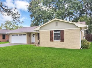 908 Perry St, Angleton, TX 77515