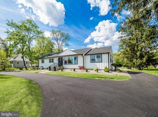 11 Washington Crossing Pe Rd, Pennington, NJ 08534