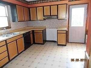 4th image of 5535 Westgate Dr