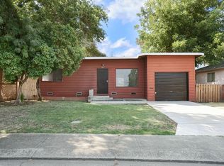 2212 W Bristol Ave, Stockton, CA 95204