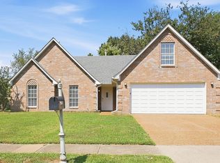 6752 Oakmoor Cir S, Bartlett, TN 38135