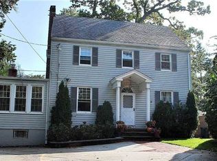 25152 Gaskell Rd, Little Neck, NY 11362