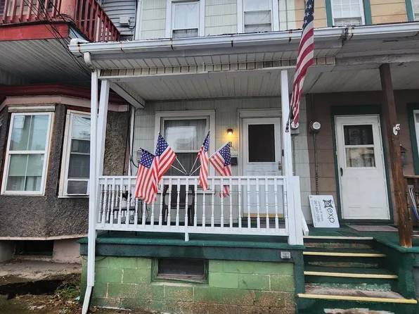 6 N 2nd St, Shamokin, PA 17872