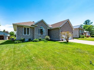 6 Cockcroft Cres, Deep River, ON K0J1P0