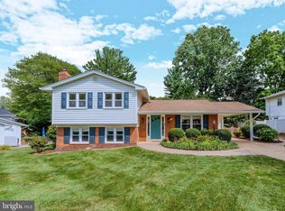 1703 Palm Springs Dr, Vienna, VA 22182