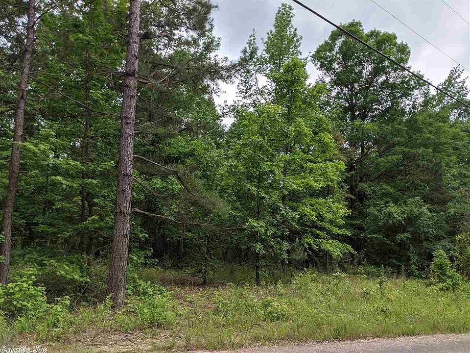 2nd image of 599 Stell Rd