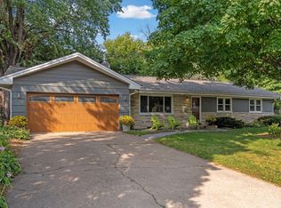 4850 Dona Ln, Golden Valley, MN 55422