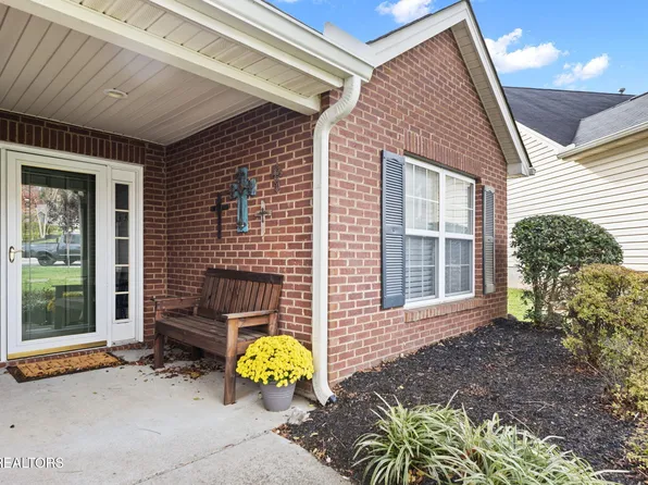271 Eaton Village Trce, Lenoir City, TN 37771