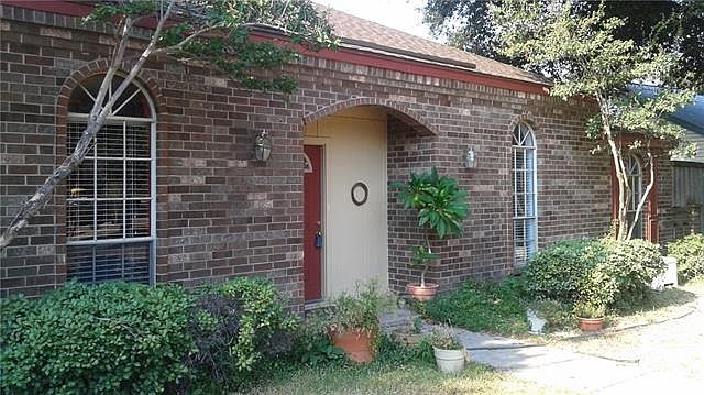 1st image of 1301 Buckingham Pl