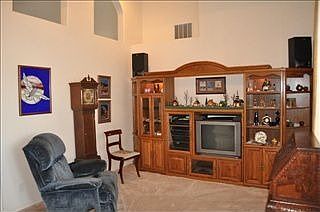 3rd image of 242 Buckingham Dr