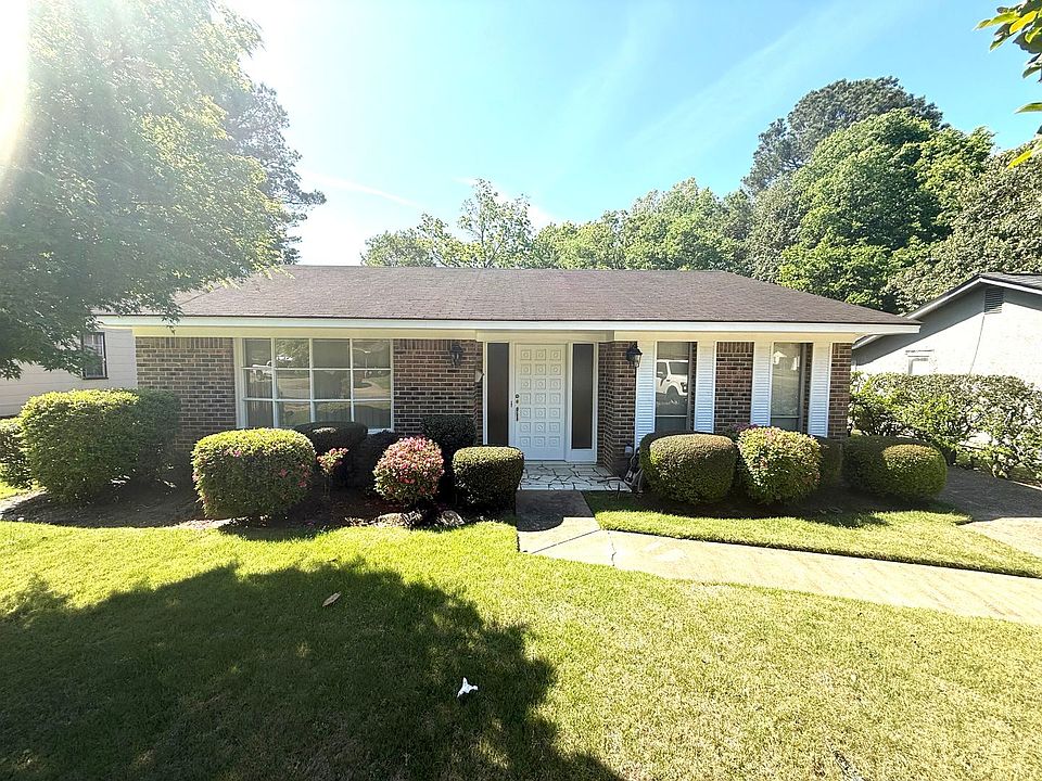 1st image of 2655 W Edgemont Ave