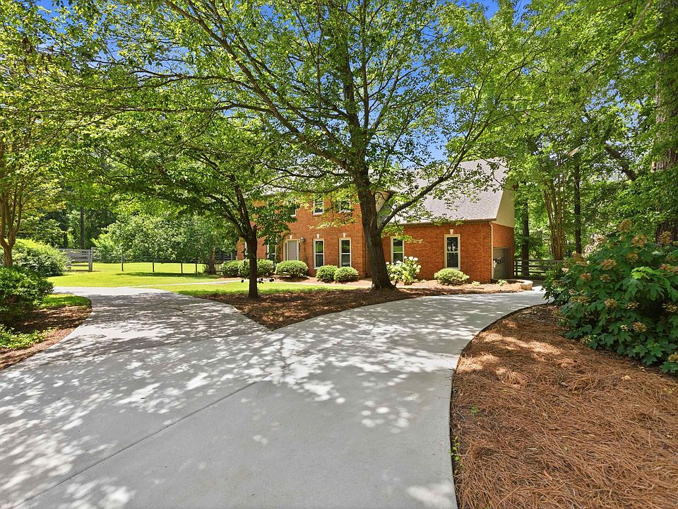 1st image of 3004 Cross Grove Ln