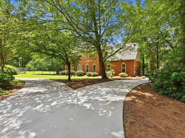 3004 Cross Grove Ln, Birmingham, AL 35242