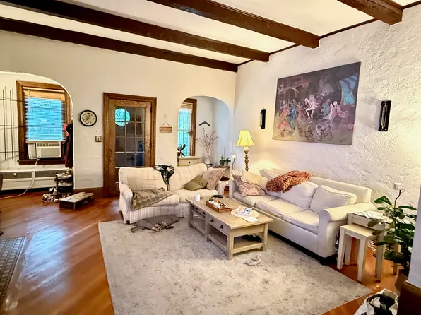 116-26 Parklane South image 2 of 27