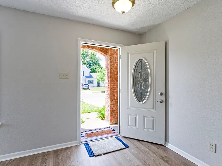 7763 Sunflower Dr — Photo 5