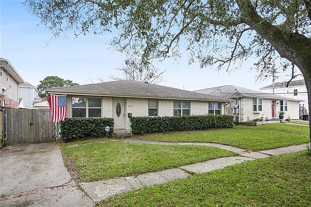 1st image of 6563 Bellaire Dr