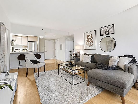 2nd image of 171 W 131st St APT 510