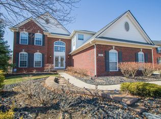 6402 Sadie Ln, Belleville, MI 48111