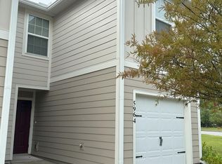 5964 Creekside Crossing Dr, Jacksonville, FL 32210