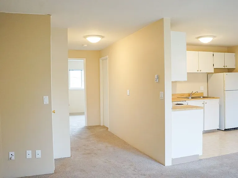 2775 NE Division St #X — Photo 3