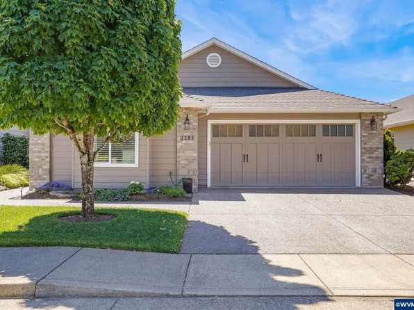 2203 SE Magnolia Ave, Dallas, OR 97338