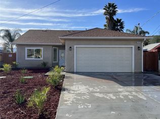 329 Avenue 3, Lake Elsinore, CA 92530