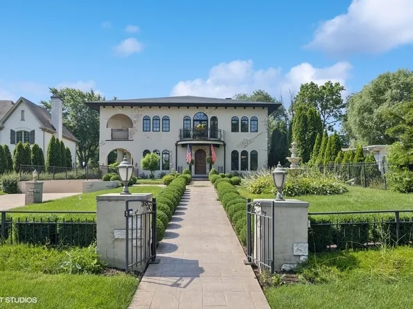 818 W 58th St, Hinsdale, IL 60521