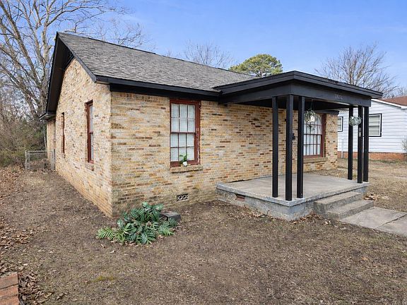 2nd image of 2004 Rice St