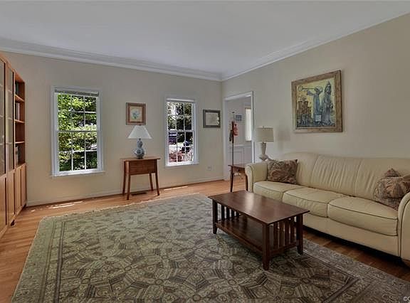 4th image of 5144 Dorin Hill Ct