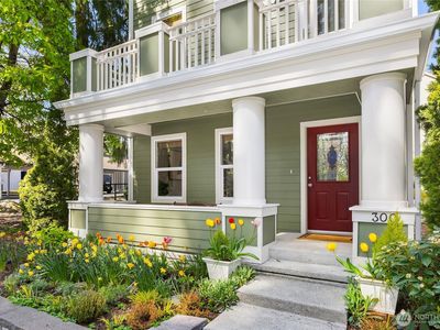 300 NE Wyatt Way #1, Bainbridge Island, WA, 98110