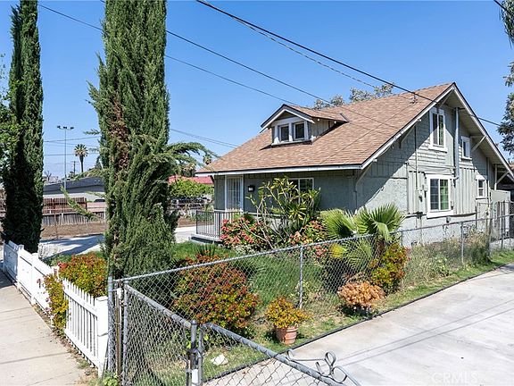 3rd image of 3751 McKenzie St