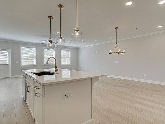 4th image of 1799 Roswell St SE #82PEKX