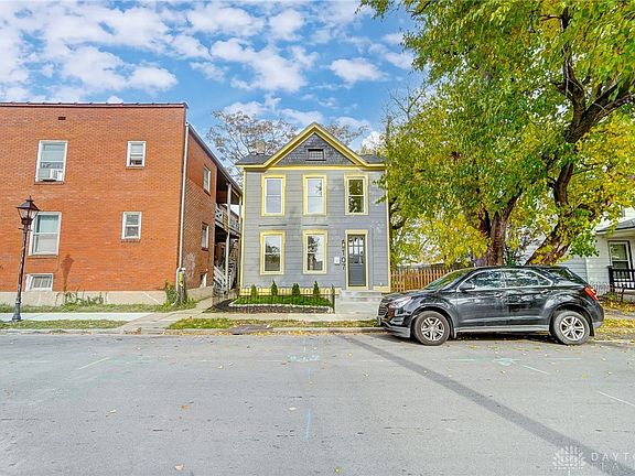 4th image of 107 Cass St