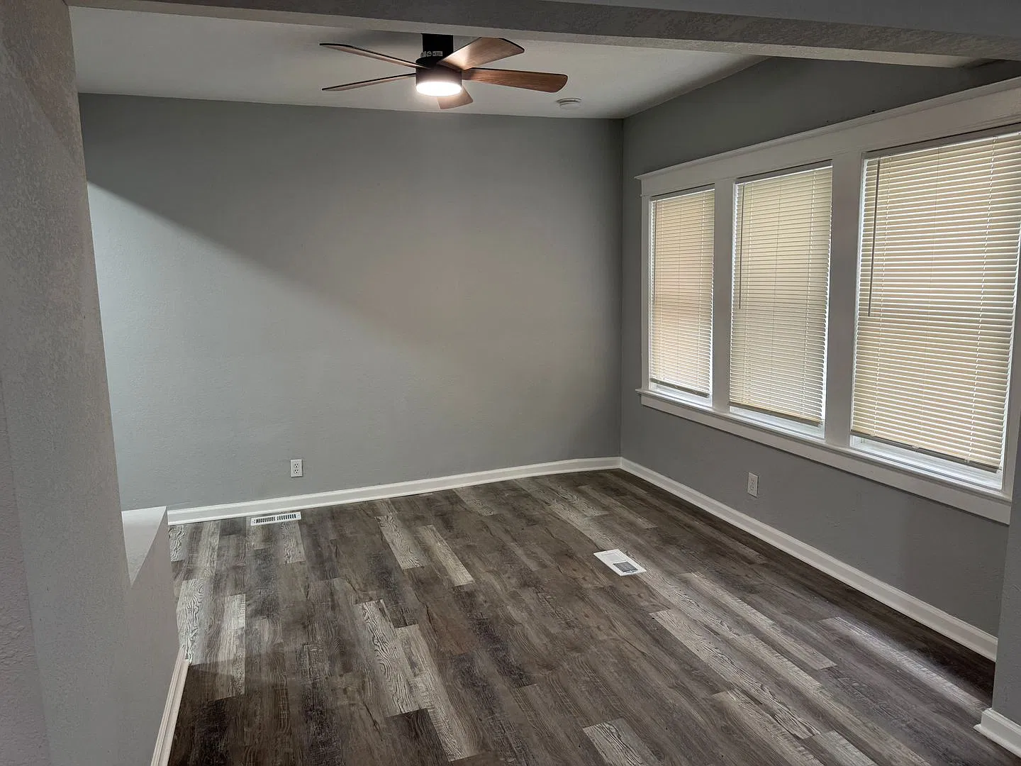 3921 Garfield Ave. Kansas City, MO 64130 — Photo 3