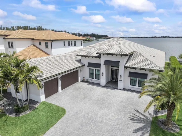 12755 S Parkland Bay Trail, Parkland, FL 33076
