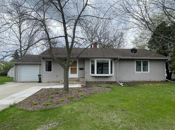 707 Minnesota St, Paynesville, MN 56362