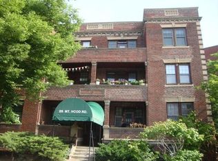 25 Mount Hood Rd APT 12, Brighton, MA 02135