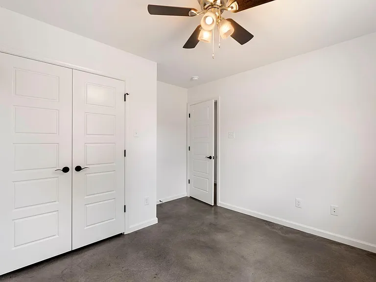 705 Supreme Ct — Photo 9