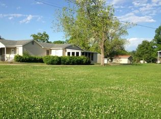 1951 Chataignier Rd, Ville Platte, LA 70586