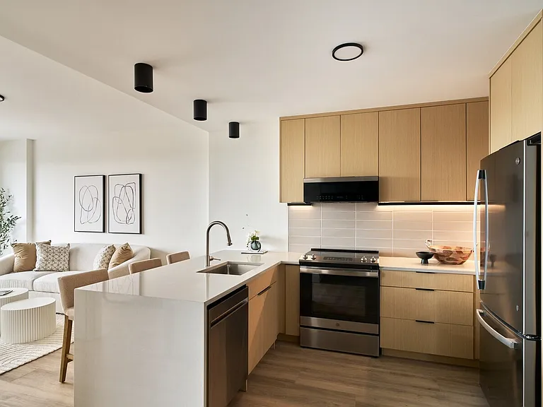 3907 Corporal Kennedy St — Photo 10