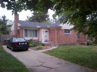 98 Illinois Ave, Pontiac, MI 48341