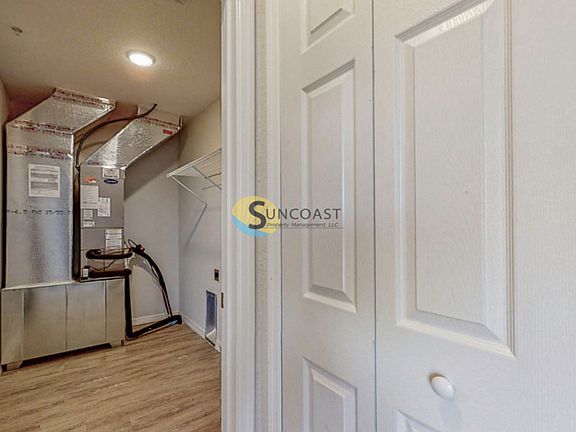 3rd image of 9487 N Camel Dr