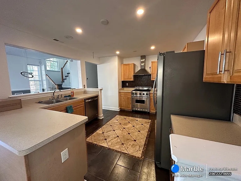827 Mission Ave — Photo 12