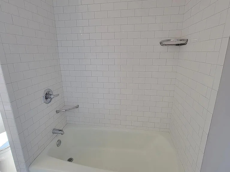 310 Sea Cliff Ave #6 — Photo 13