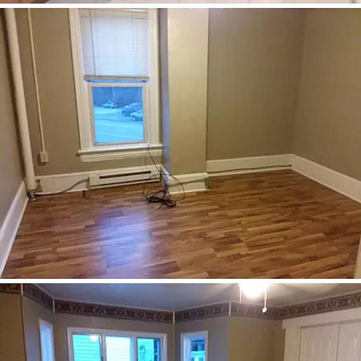 Living room top pic
1 bedroom bottom pic
