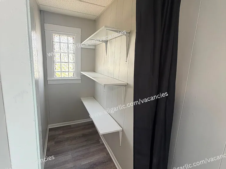 1007 Becker St — Photo 21