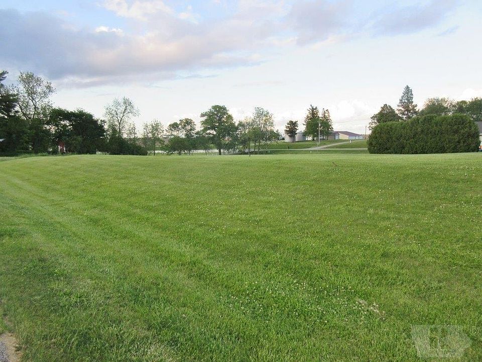 2nd image of 306 3rd Ave