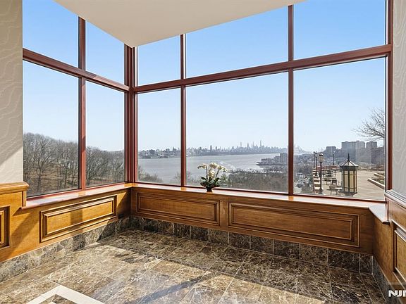 5th image of 100 Old Palisade Rd APT 2313