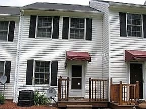 1st image of 671 Beaverview Dr